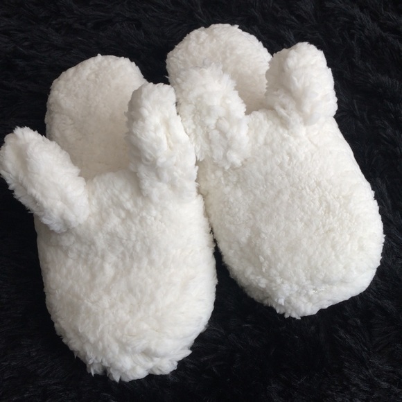 Victoria's Secret Shoes - Sherpa Bunny 🐰 Slippers
